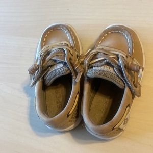 Toddler size 5 Sperry boat shoe